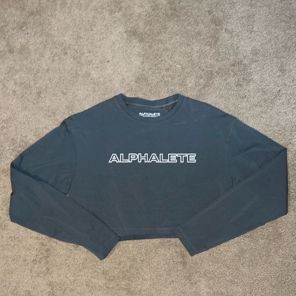 COPY - Alphalete LS Cropped tee